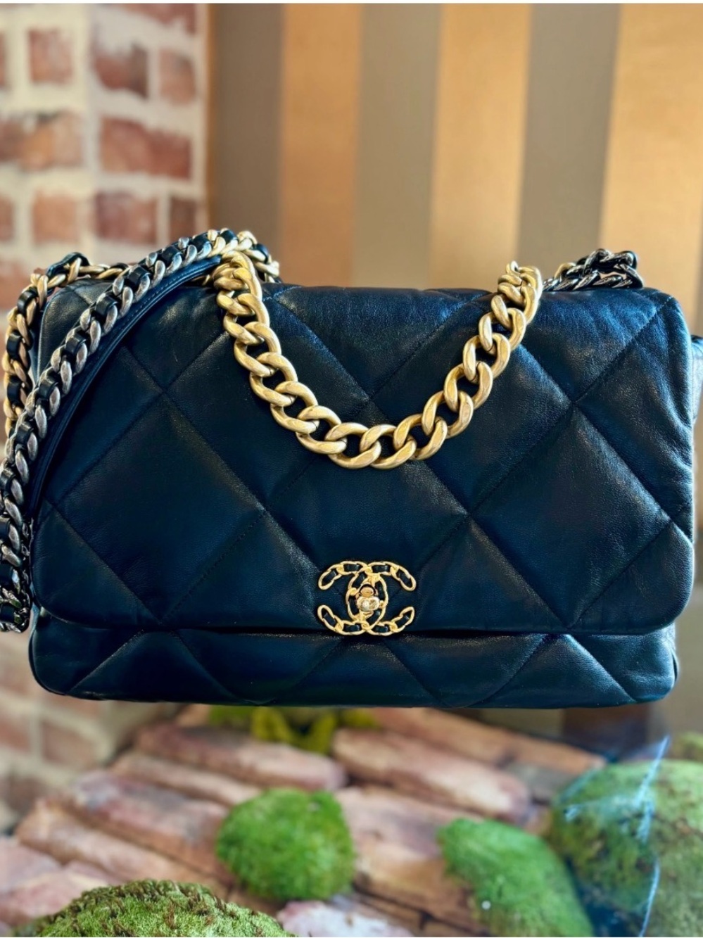 Chanel 19 Maxi Black Leather Crossbody microchipped with Box